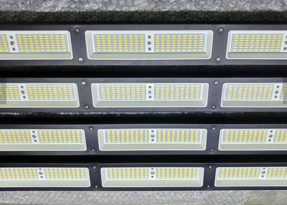 Đèn LED phát triển trong nhà ổn định 80W 2,5+ Umol / J cho cây y tế hoa quả cỏ dại
