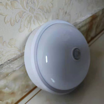 Chiếu sáng hành lang trong nhà 20000h Đèn cảm biến chuyển động gắn trần