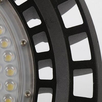 Độ sáng cao 30000h Ip65 Ufo Led High Bay Light 200w