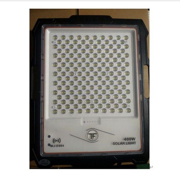 Đèn pha năng lượng mặt trời 300W LED có máy ảnh và thẻ nhớ 32G cho nhà máy